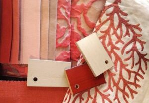 Entrada blog - detalle decoración rojo coral - textiles casa